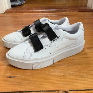 Adidas sleek Velcro sneakers